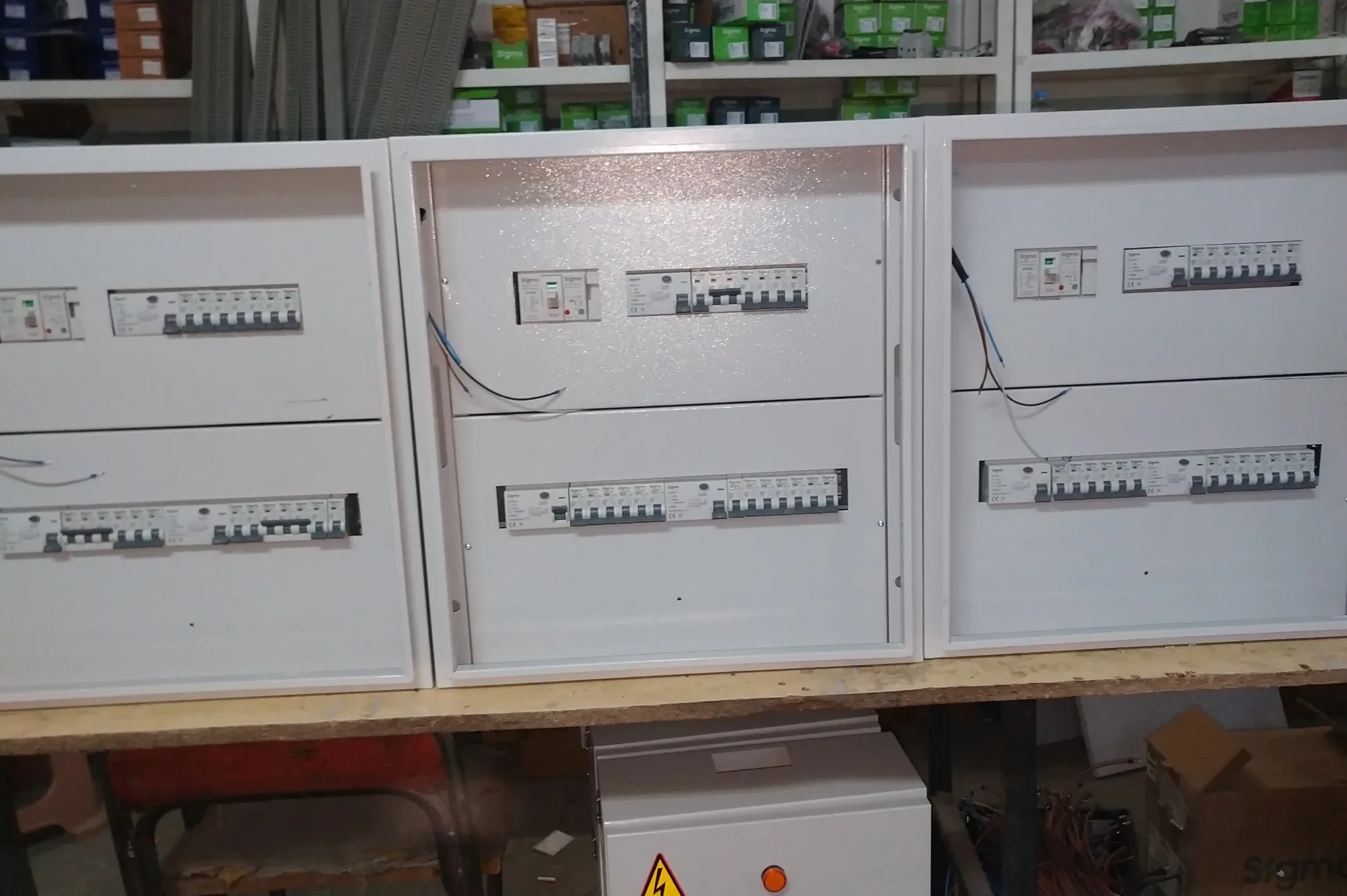 sıva altı elektrik panosu sıva üstü elektrik panosu